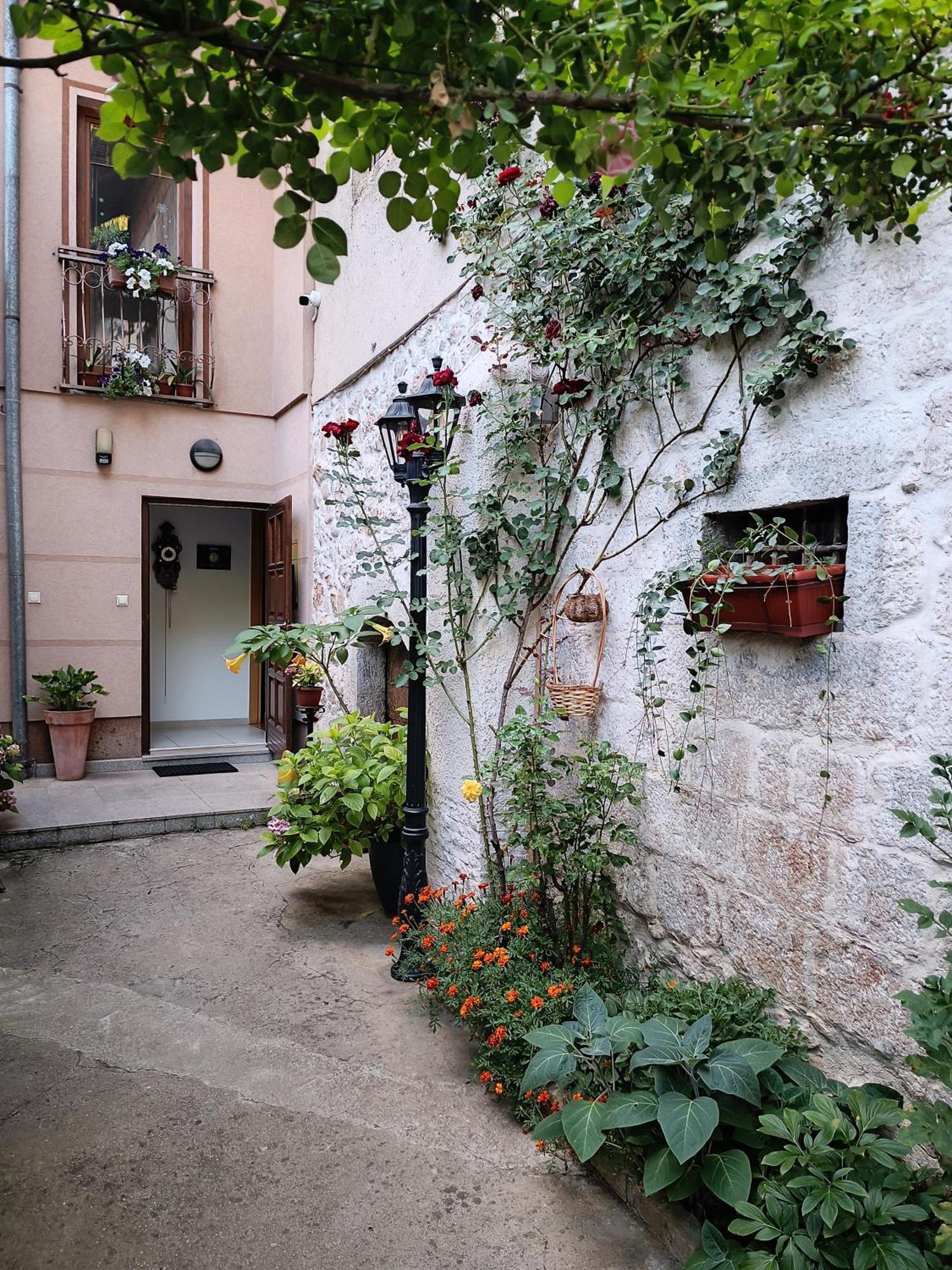 Abaguesthouse Sarajevo Ngoại thất bức ảnh